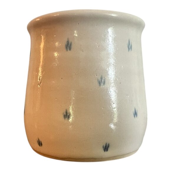 Vintage McCarter Pottery Mug 3.25" Tall Handcrafted Ceramic Blue Floral Design - Picture 4 of 7